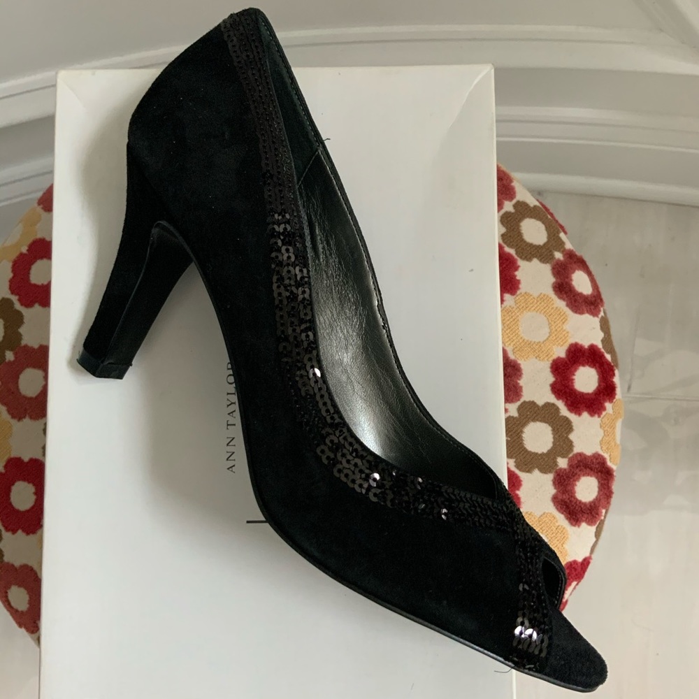 LOFT Open Toe Pump